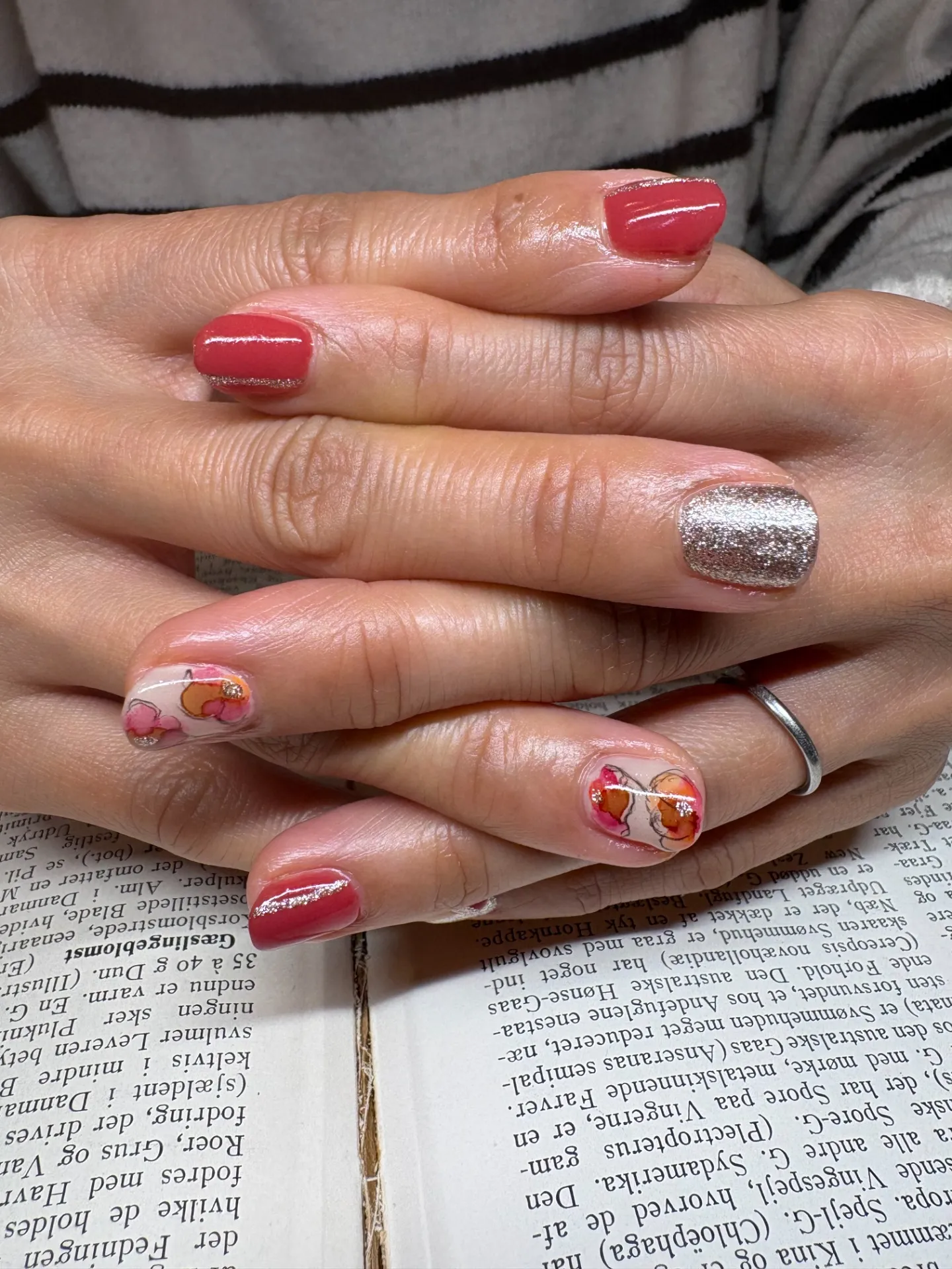 【堺市西区】アンティークなお花の鉛筆アート